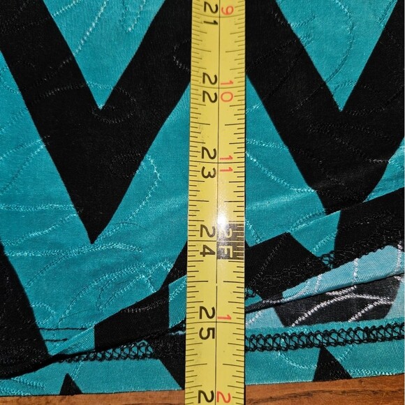 Agenda Women’s Chevron Jacquard 3/4 Sleeve Top M | Multicolor Stretch Knit - Picture 7 of 7